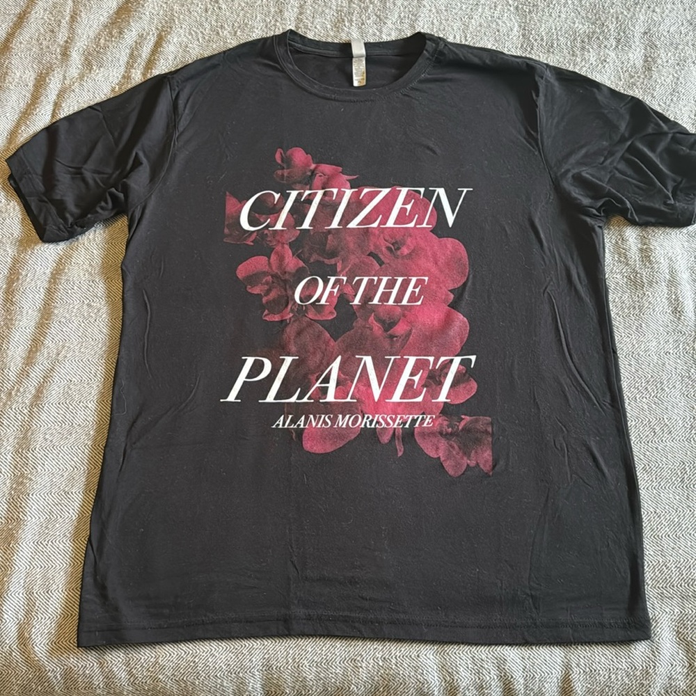 Alani’s Morissette Citizen of the Planet tee -Size XL